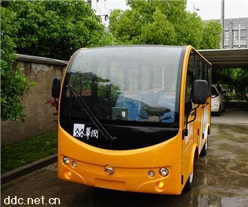  利凯士得全封闭式电动观光车景区使用